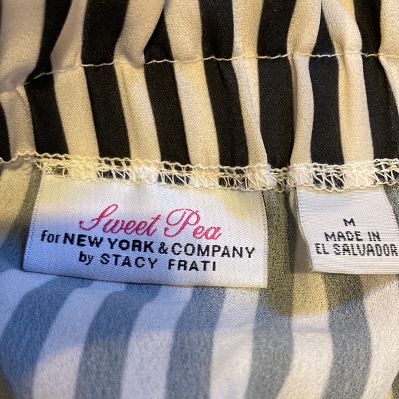 Sweet Pea off the shoulders blouse size M - Picture 5 of 5